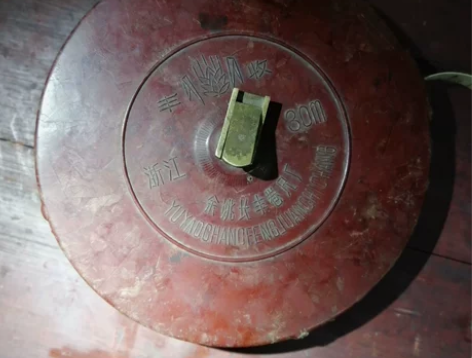 vintage 赛璐璐老卷尺 铜配 （品相...