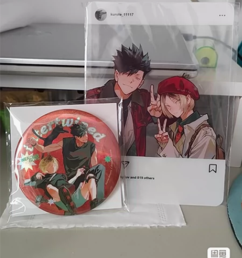 【预留】黑研同人透卡 8r一张 吧唧15r...