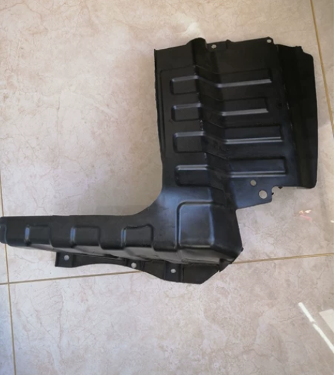 北京现代原厂瑞纳，起亚K2左侧一只水箱下护...