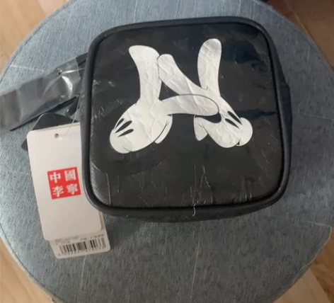 全新正品 中国李宁小方包单肩斜挎包 感兴趣...