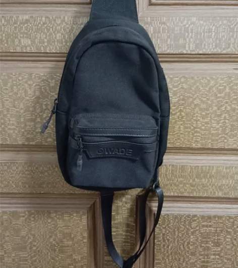 李宁斜挎包男包韦德之道黑色男包斜挎单肩腰包...