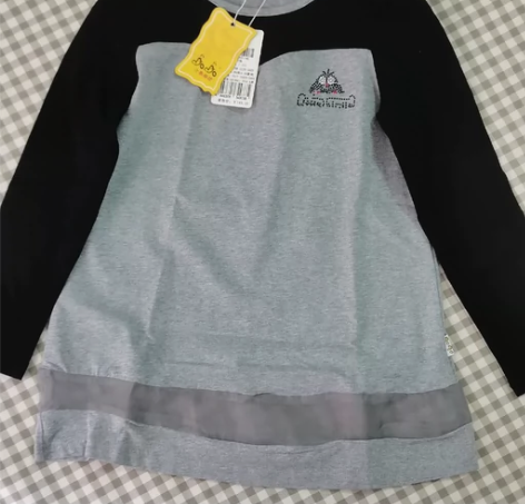 小鸟嘟比(全新带吊牌)  女童T恤，灰色，...