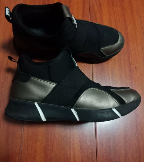 包邮九成新加厚女靴38-39码 商场购入，...