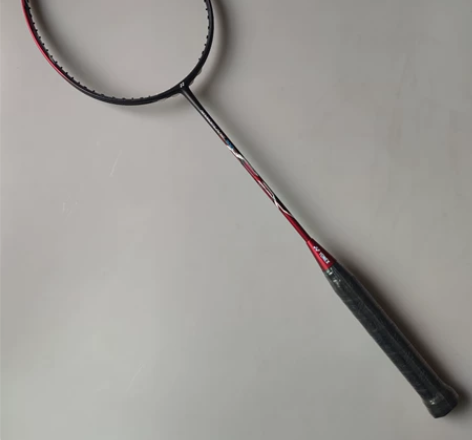 尤尼克斯疾光700红色46T高定内发泡 千...