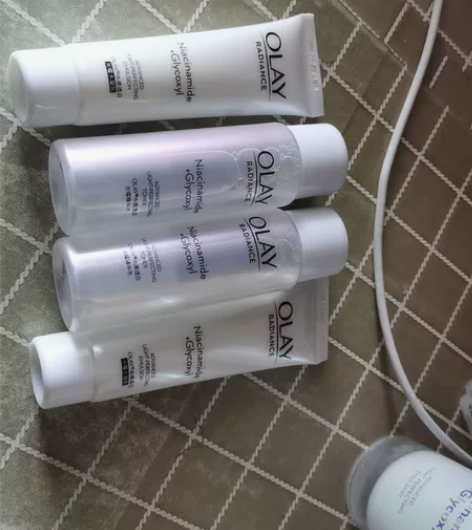 出小样，李佳琦直播间购入 小样2瓶水2瓶乳...