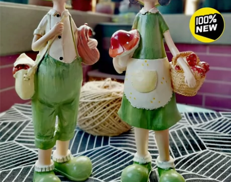 全新2个装，因受疫情影响，低价处理一些摆件...