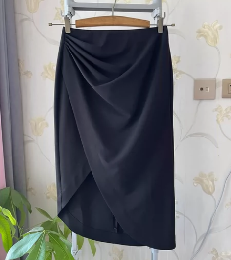 【服饰 服装 半裙 裙子】黑色显瘦时尚褶皱...