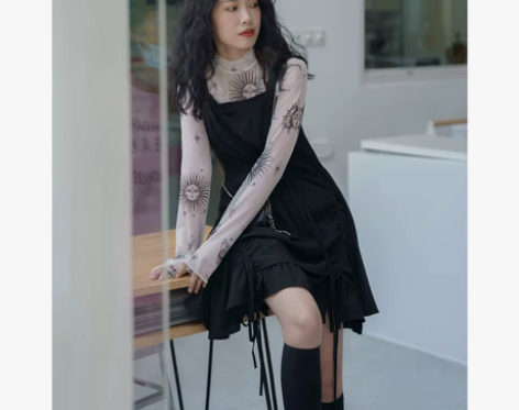 欧阳喜重工设计双层方领背带裙抽绳褶皱荷叶边...