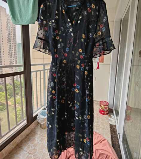 塔里尼欧夏装短袖小雏菊雪纺裙中长款收腰碎花...