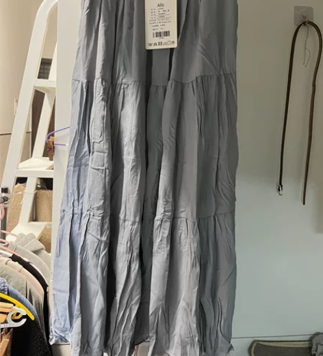 全新带吊牌??s码灰蓝色蛋糕裙褶皱裙半身裙...