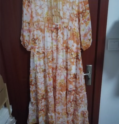 全新橘色系花色长裙蛋糕裙，优质雪纺纱，胸前...