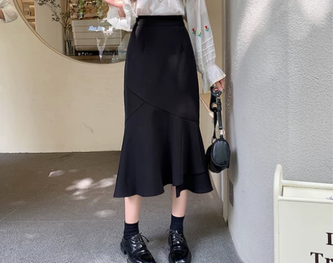 黑色鱼尾半身裙女大码2022秋季新款胖MM...