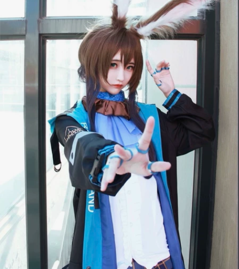 明日方舟阿米娅cos服含假发耳朵全新包邮送...