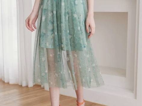 秋水伊人半身裙夏季新品女装田园风雪纺清新印...