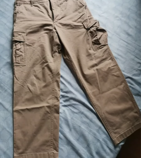 优衣库男裤，工装裤，直筒型 没穿过几回， ...