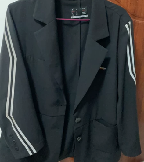 太平鸟西装 感兴趣的话点“我想要”和我私聊...