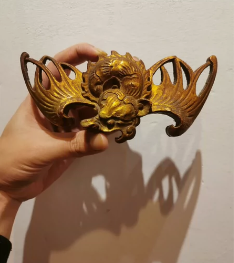 木雕蝙蝠#传统吉祥图案#古风装饰 感兴趣的...