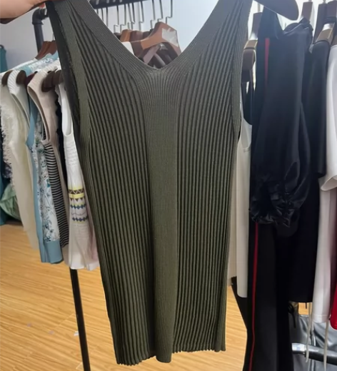 【最后几件】韩国东大门维多利亚同款背心螺纹...