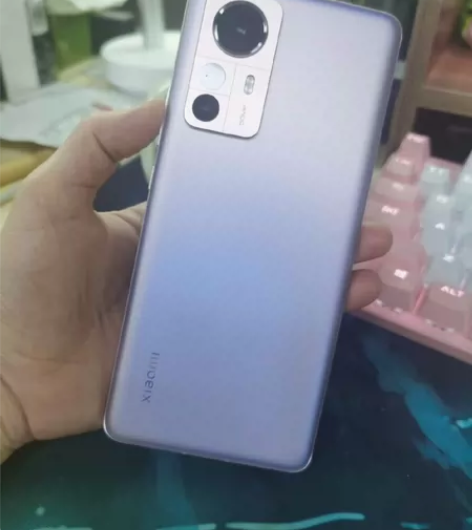 小米12pro，98成新，运行12g内存，...