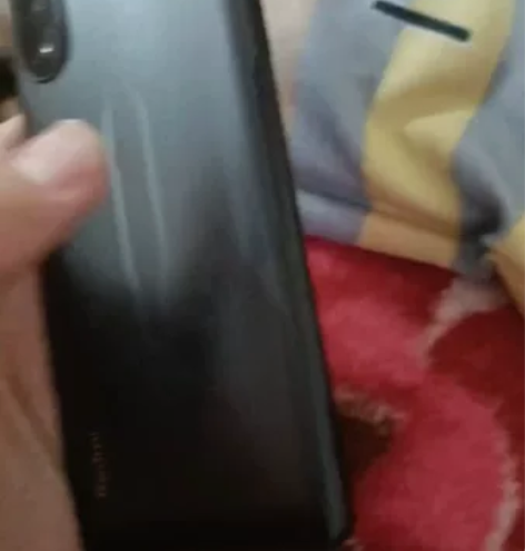 红米k40游戏增强版 8+256无维修细微...