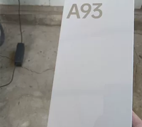 OPPO a93 保修一年时间，全新未拆封...