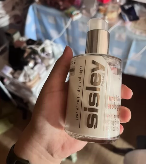 出希思黎全能乳液125ml 余量如图，约8...