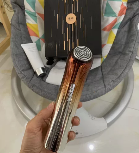 AMIRO觅光胶原炮美容仪器家用脸部提拉紧...