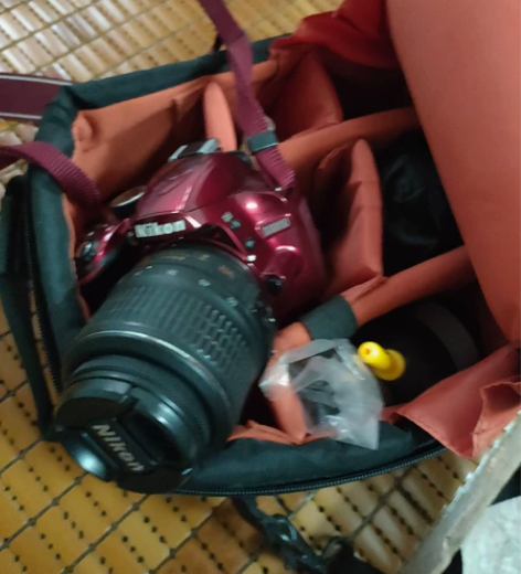 尼康单反相机D3200 几年前在京东商城购...