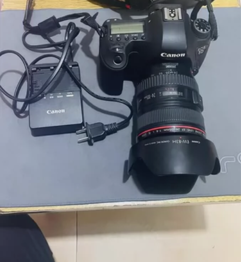 佳能6d套机，镜头24 105 F4 is...