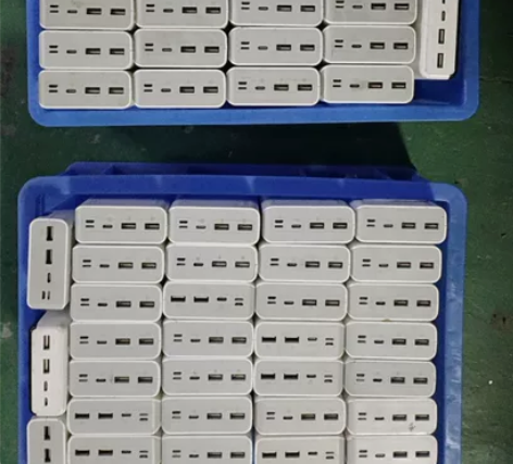 有一批二手罗马仕10.5瓦充电宝，超大容量...