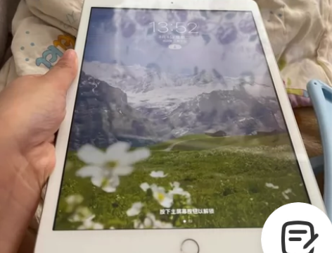iPad2019。 128g。9成新插卡版...