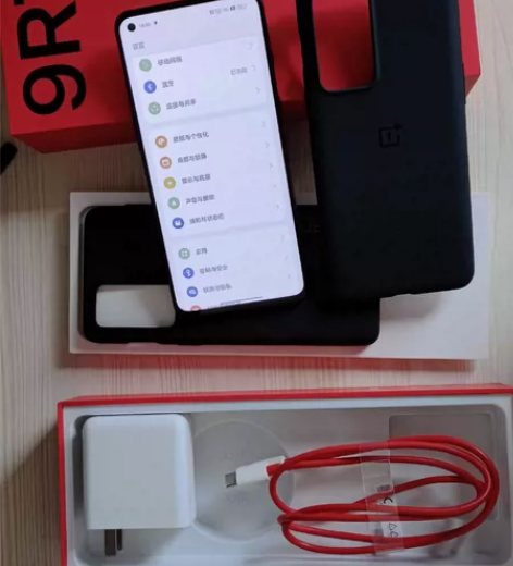 一加9rt 5G 8加256 带原装盒子充...