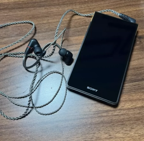 索尼zx706，4月份南京甲苯购入，说明书...