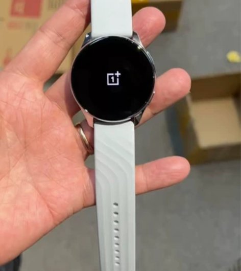 一加手表。  95新。   月银色。黑色 ...