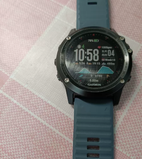 佳明(不开连接电池能用二十天左右) 感兴趣...