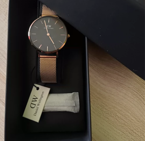 dw 手表 女表玫瑰金 ，一共就带过两次。...