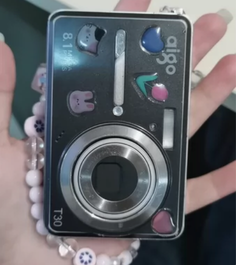 出爱国者t30，成色不错，屏幕有贴膜，功能...