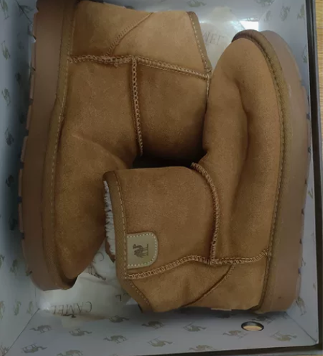 骆驼雪地靴，255尺码，穿过2次有些小了，...