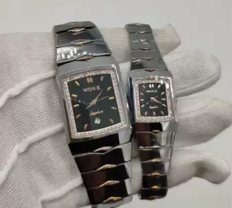 钨钢男士女士手表    防水手表全新握刻牌...