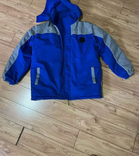 冬季羽绒服校服（175），上衣裤子 感兴趣...