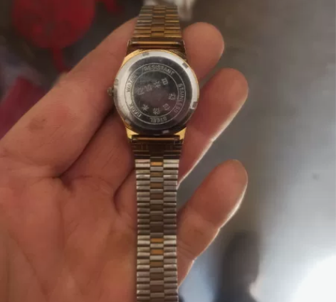 出售一个飞亚达手表，放的久了不走了。价格5...