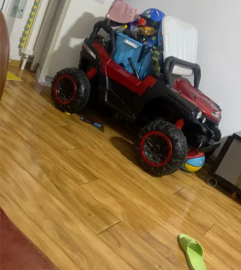 长一米二高80左右，宽60左右！购于吾悦广...