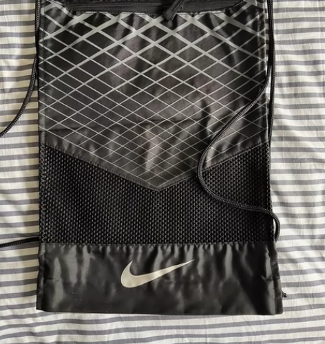 Nike耐克男女跑步足球拉链口袋健身训练运...