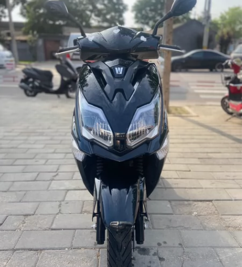 21年10月上牌豪爵xcr300，行驶七千...