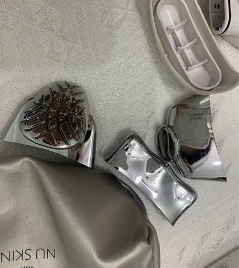 美容仪 如新  太忙根本没时间用 3200...