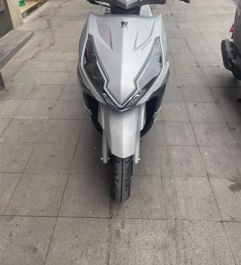 望江铃木致行CBS版，这个颜色还是非常好看...