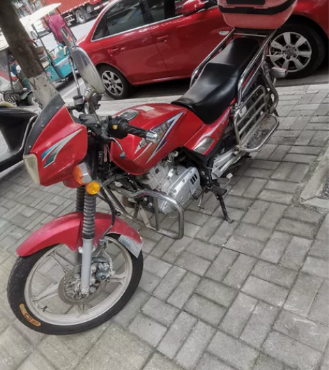 铃木钻豹   刚好9年   审车保险都到了...