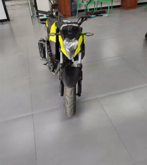 春风小狒狒，九成新，无事故无磕碰，6000...