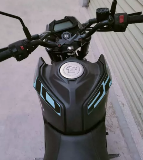 急用钱 本人出售一台春风狒狒20年 无事故...