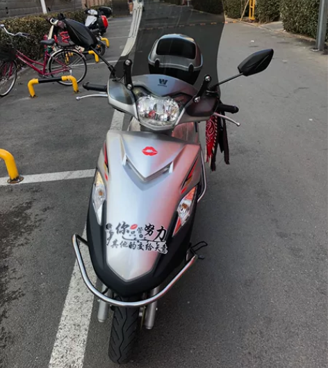 豪爵VF125 挡风玻璃低价处理 感兴趣的...